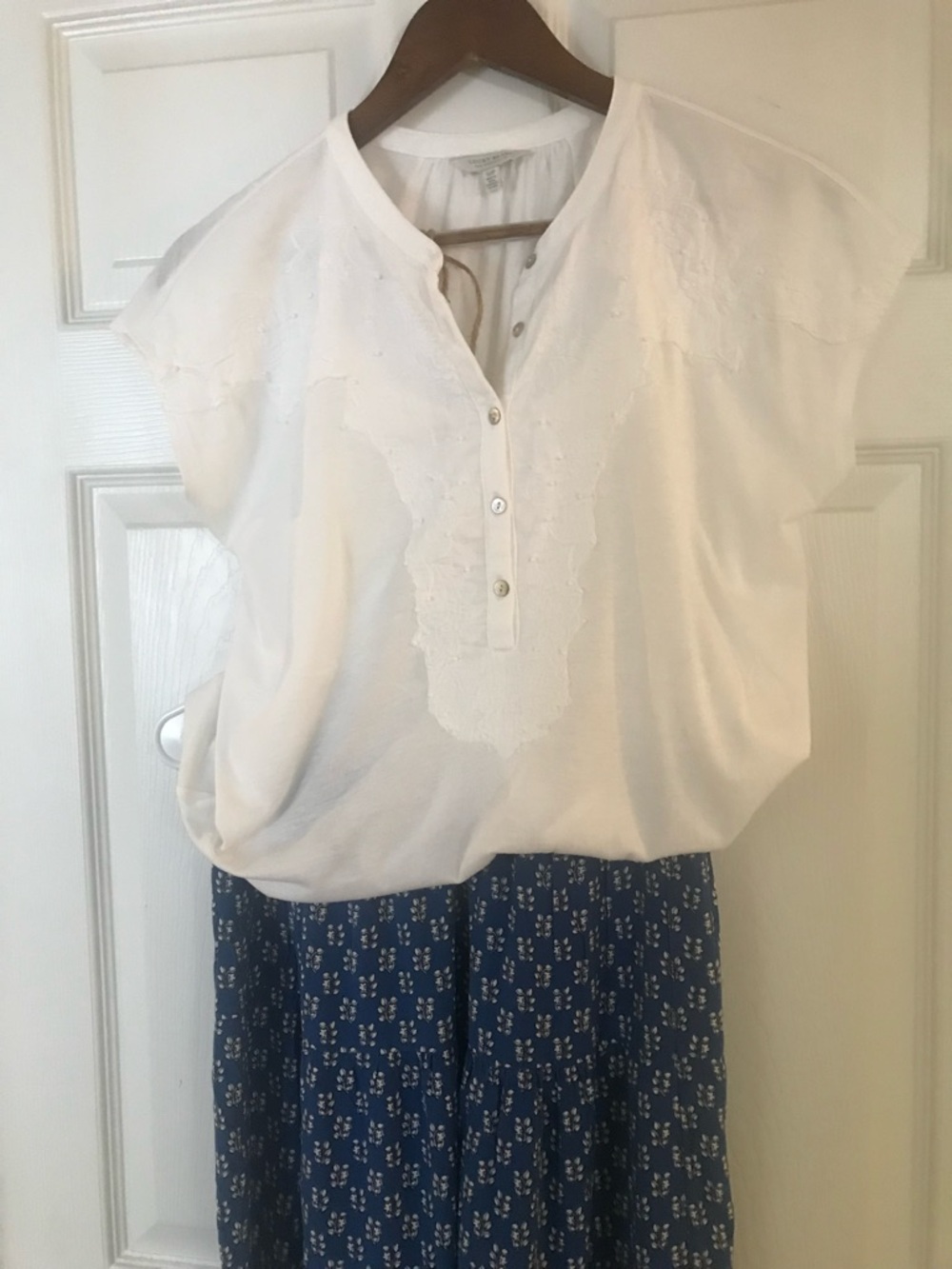 Bundle! Beachlunchlounge skirt & lucky brand white Smocked Top